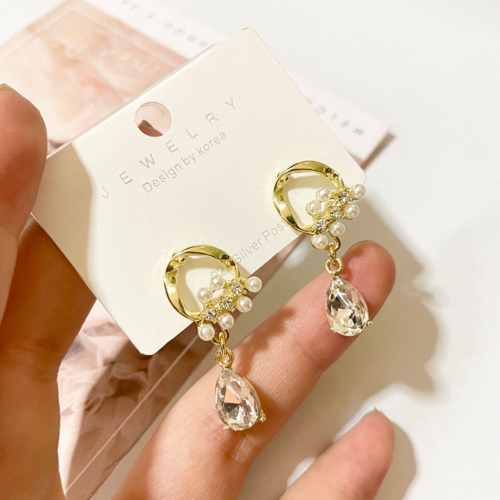 Korean High Grade Pearl Circle Style Earrings Women's Small, Delicate, Small and Small Versatile Earrings