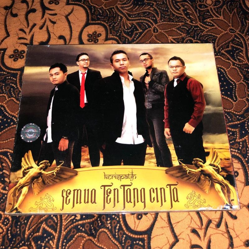 CD musik:KERISPATIH-semua tentang cinta