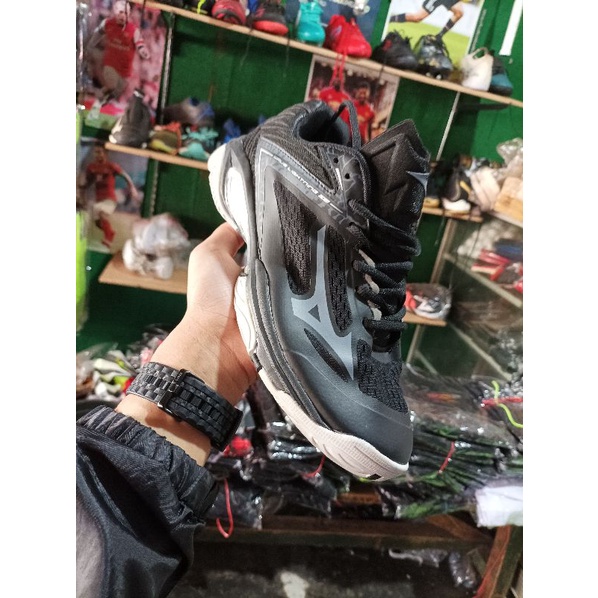 sepatu voli mizuno wlz 5 low import BM sama kaya ori