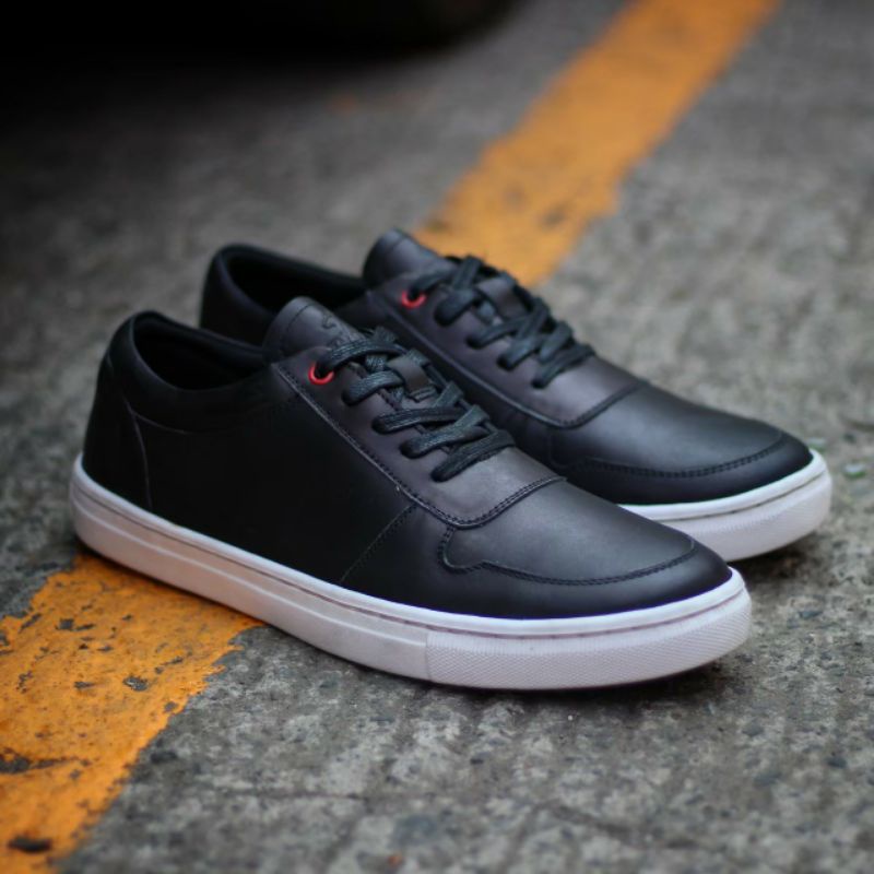 SNKR Sepatu Sneakers Kulit Pria Asli Leather Sneakers Men Casual Santai Hangout