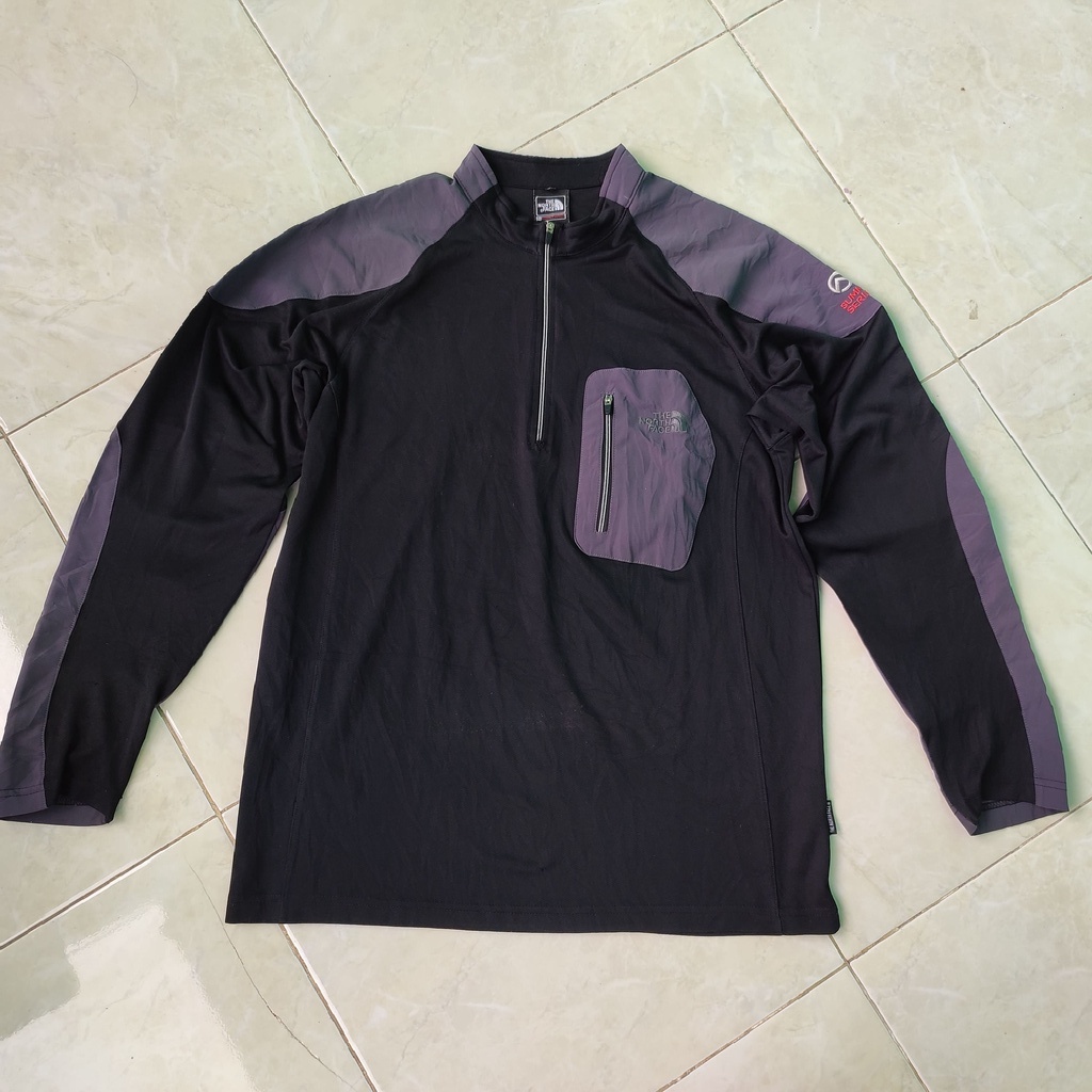 Baselayer TNF Size L - Pakaian Olahraga Bekas Pendaki Pria Wanita - Outdoor Second Hiking