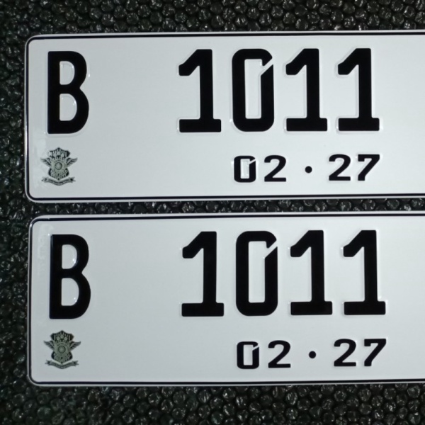 custom plat putih Limited