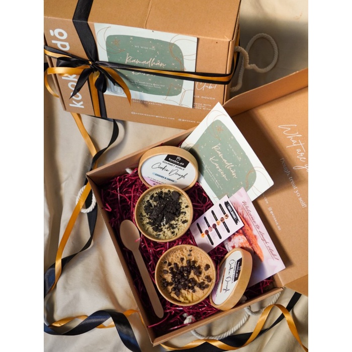 

[COD] Customized Cookie Dough Hampers