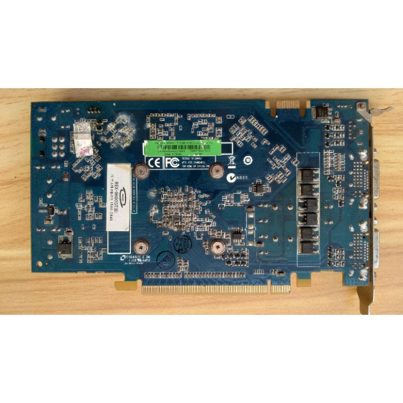 VGA Nvidia GeForce 9600 GT