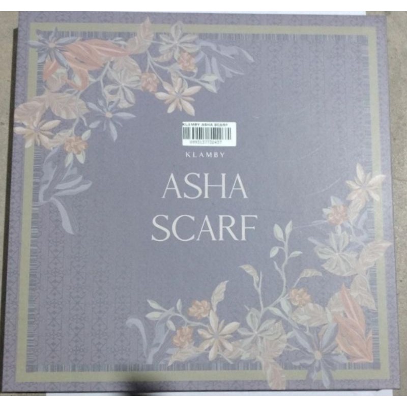 Asha Scarf Wearing Klamby