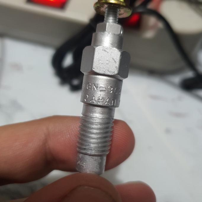 Sd22 Sd23 Sd33 Busi Pemanas Glow Plug Nissan 10,5 Volt