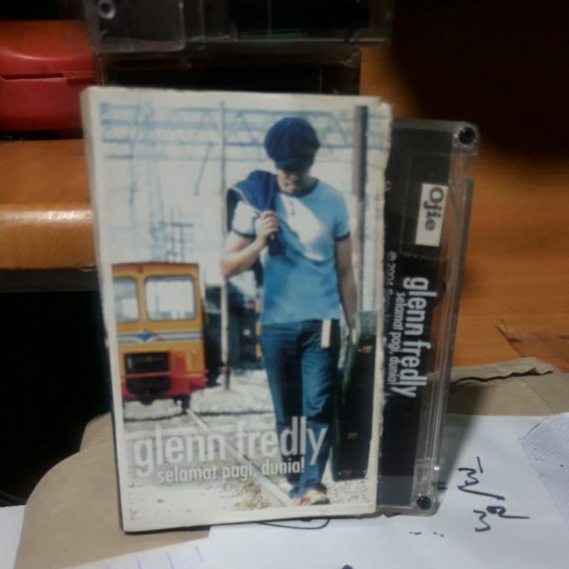 kaset glenn fredly selamat pagi dunia