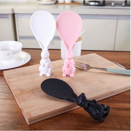 Centong Nasi Karakter Kelinci Sendok Nasi Plastik Bisa Berdiri Rice Cooker Spoon Anti Lengket Souvenir Wedding Kado