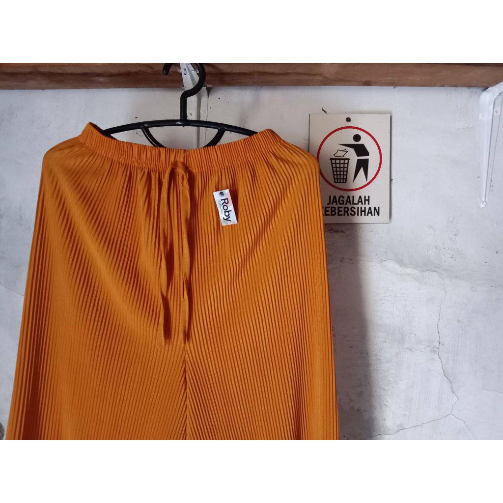 CELANA KULOT LIDI PLISKET PENDEK 7/8 KULOT LIDI TALI PLISKET TEBAL PENDEK / KULOT LIDI PENDEK KEKINIAN COCOK BUAT SANTAI