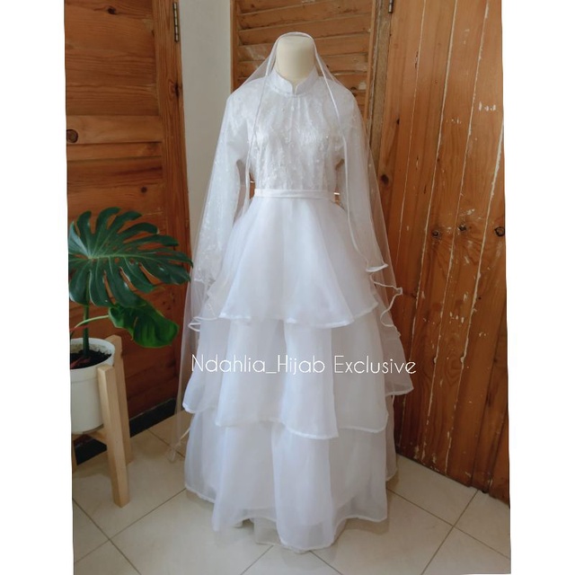 gaun akad penhantin walimah syari