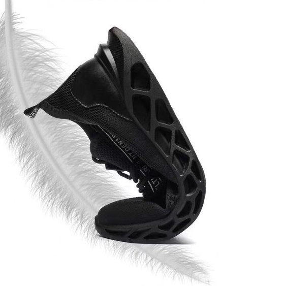 Highland Sepatu Sneakers Pria Sepatu Olahraga Kasual Running Shoes Outdoor Hitam Polos MR206