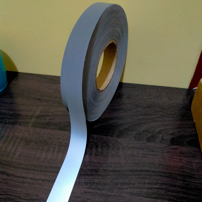 Baju Bengkel Reflektor Sticker Pita Kain Jahit Abu" Safety - Scotlight 2,5Cm