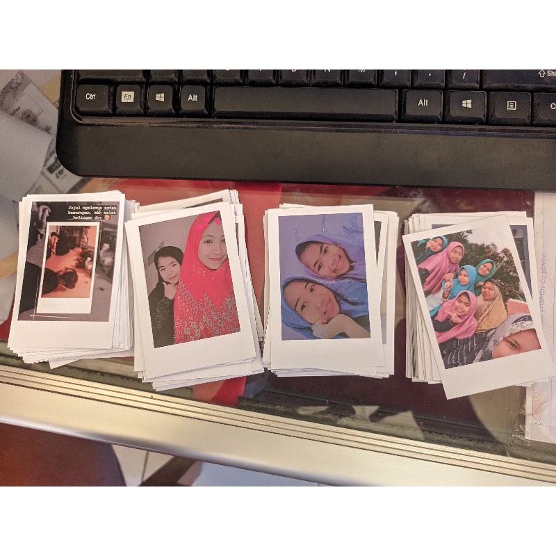 

POLAROID BAHAN ART PAPER 230 UKURSN 2R