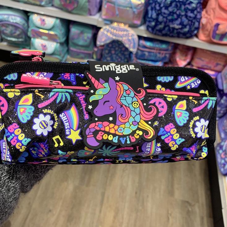 

Miliki !! SMIGGLE utility pencil case threefold/ lipat SMSPC