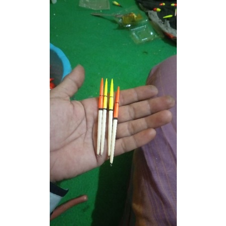 pelampung pancing jarum