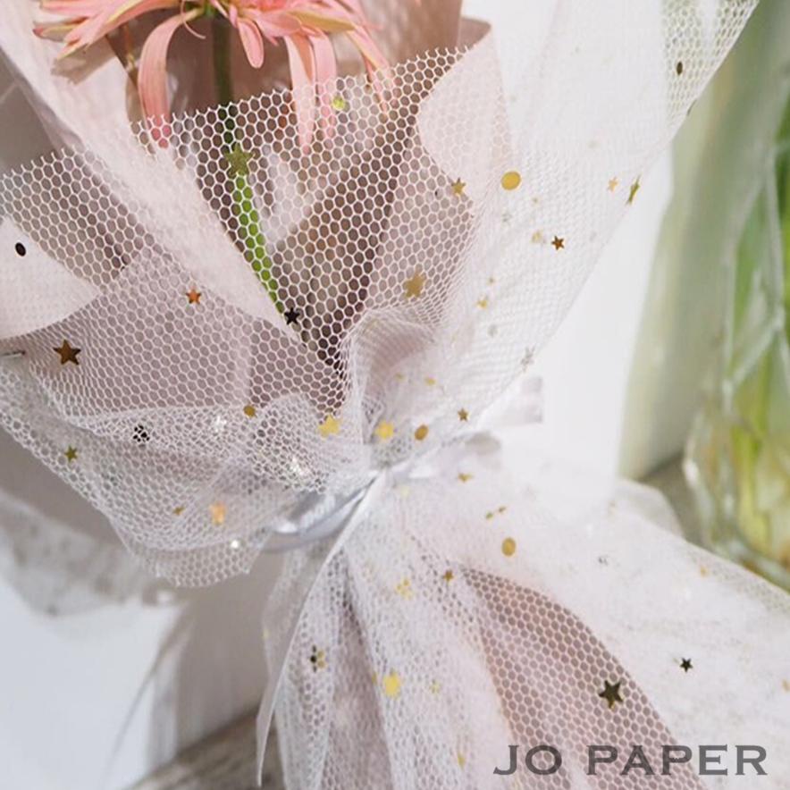 

Best Promo Flower Wrapping Paper Motif Bulan Bintang / Mesh Roll / Kertas Buket Bunga Florist Motif Space