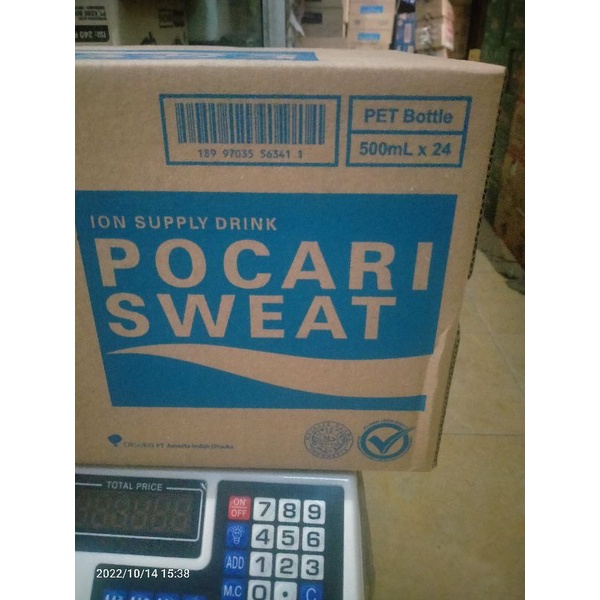 pocari sweat botol 500ml,per karton isi 24botol.