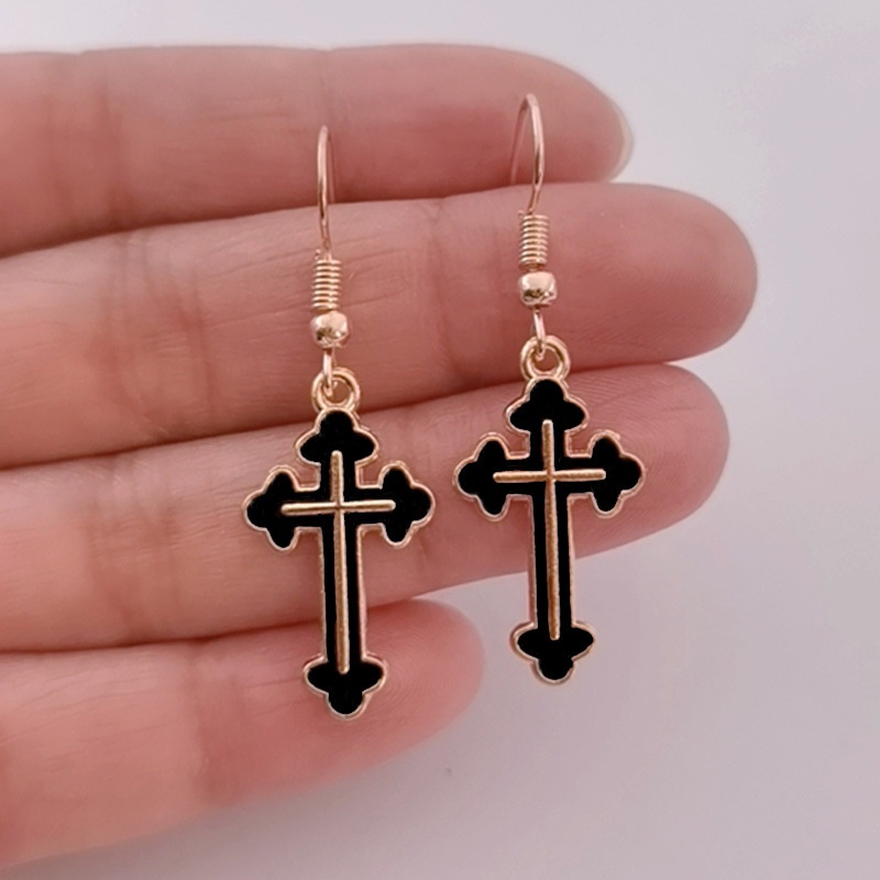 Anting Tusuk Gantung Bahan alloy Desain Salib Gaya Punksimpletrendy Untuk Wanita