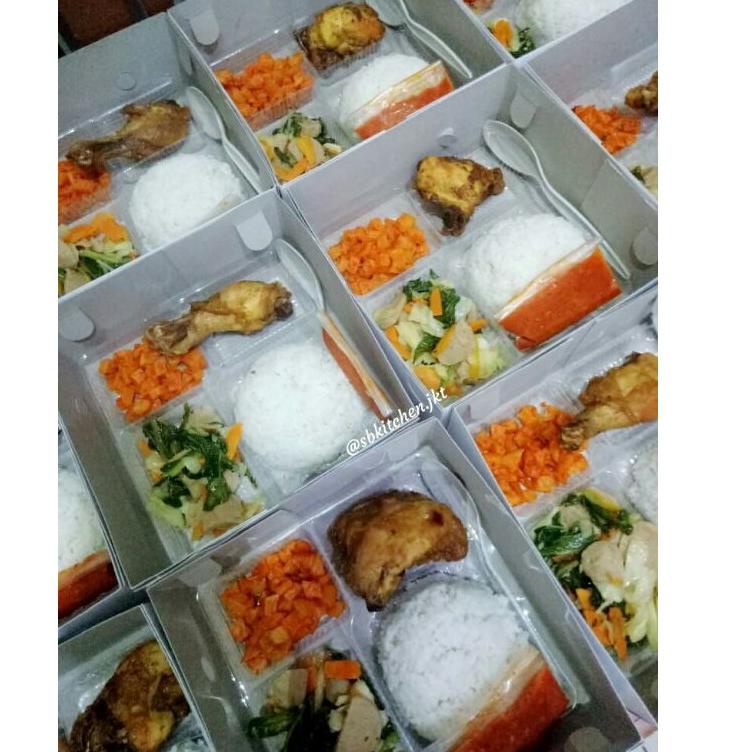 

Lariiss--PAKET NASI KOTAK AYAM ISI 4 LEZAT DAN MURAH