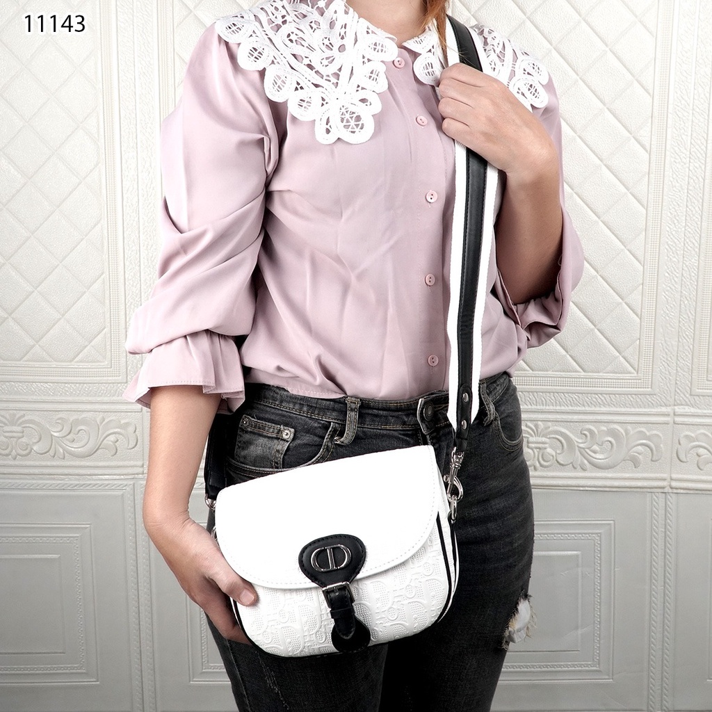 NEW ARRIVAL DR Bobby Bag 11143