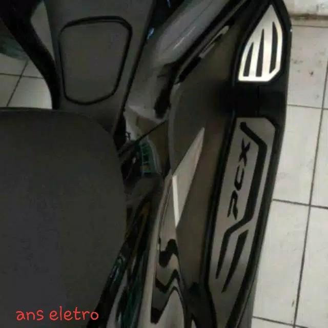 karpet rubber step pcx 150 original ahm