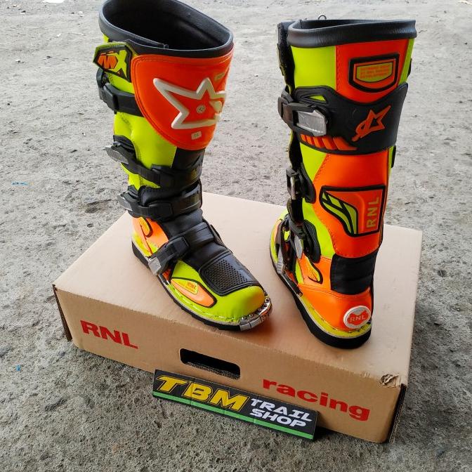 :>:>:>:>] Sepatu Boot Trail RNL G4 Fluo Orange Stabilo