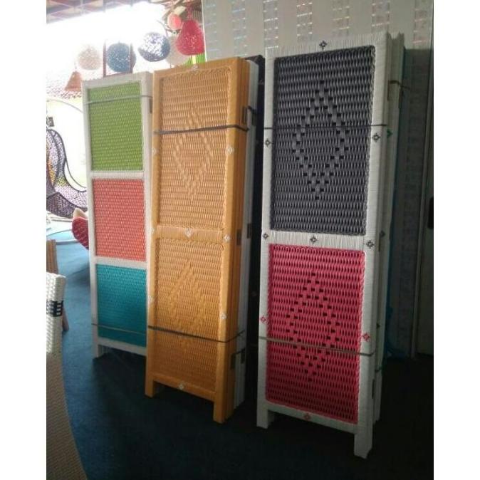 Sketsel Rotan Sintetis