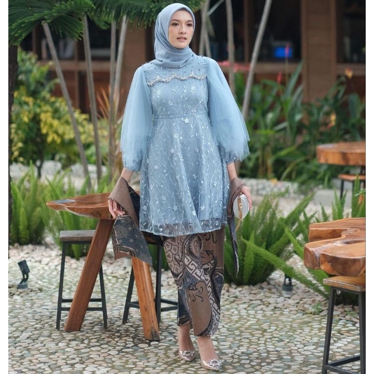 Luna Tunic Kebaya Brukat Kemeja Batik Couple Kebaya Kondangan Beidesmaid Pesta Wisuda Set Wanita Brokat Aksen Mutiara Tutu Kebaya batik jumbo terbaru kebaya kopel cewek cowok kebaya batik kondangan seragaman pernikahan sarimbit kutu baru batik