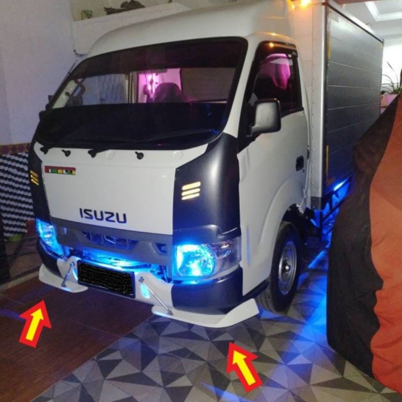 Full Variasi Winglet Warna Lips Variasi Bemper Mobil Elf Truk/Engkel Bus Universal Diffuser