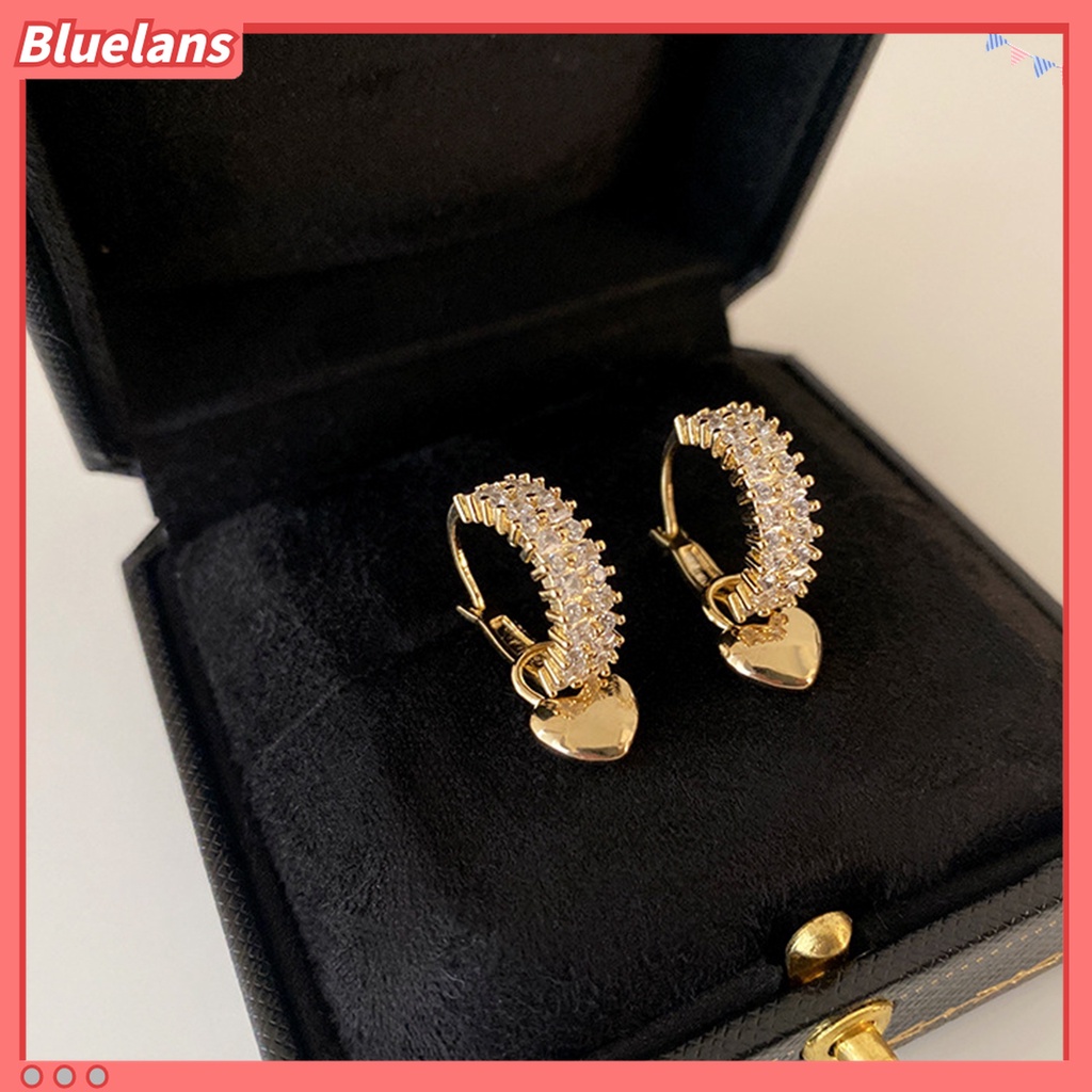 1 Pasang Anting Bentuk Hati Bahan Alloy Untuk Wanita