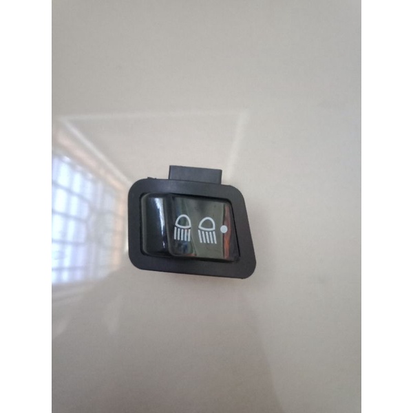 TOMBOL DIM 3 TITIK KAKI 5 UNTUK MOTOR TAHUN TINGGI 2018 KE ATAS BEAT VARIO SCOOPY NEW FI SUPRA X 125