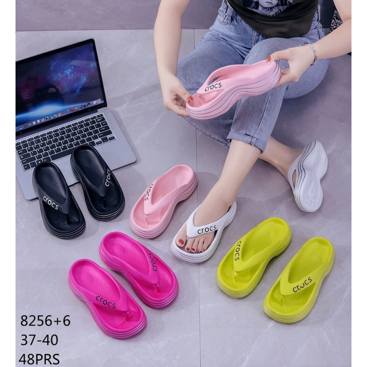 SANDAL IMPORT WEDGES CROCS m/ SANDAL SYAHRINI/ Sandal jepit import