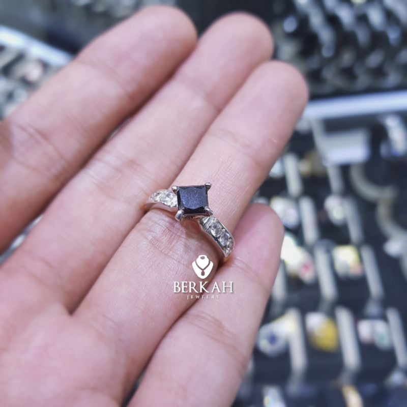 Cincin emas berlian hitam & putih asli natural diamond
