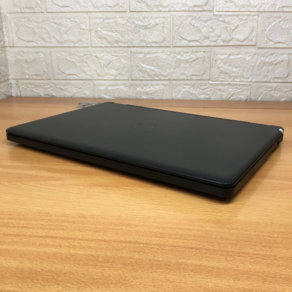 Laptop Dell Latitude E5450 Core i5 Gen 5 RAM 8GB SSD Siap Pakai