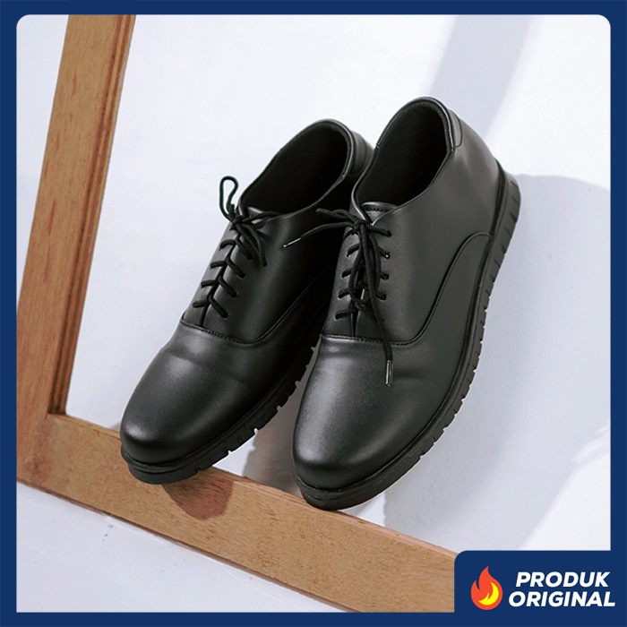 NOBLE BLACK ORIGINAL x JOEY Sepatu Formal Full Hitam Tali Pria Pantofel Kerja Kantor Dinas Resmi Guru Kantoran Wisuda Kuliah Pesta Pernikahan Kondangan Nikah Undangan Wedding Modern Oxford Casual Derby Semi Kulit Premium JYF Footwear Keren Terbaru Branded