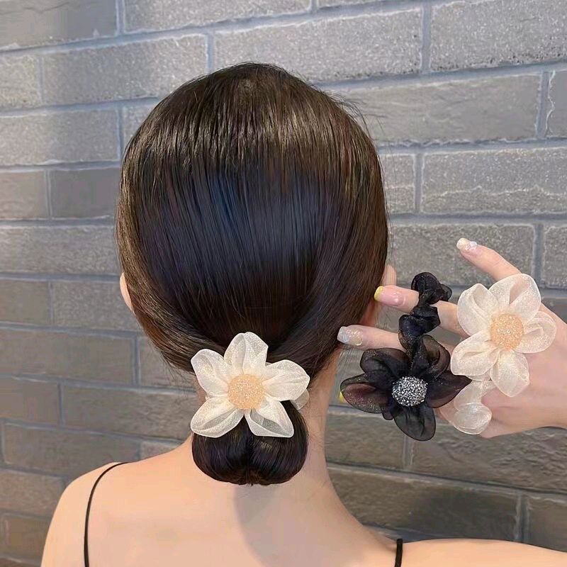 Kunciran Rambut Kain Motif Bunga Matahari / Ikat Rambut Cepol / scrunchie Kuncir Rambut Motif Beruang
