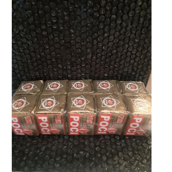 

Terbaru dan terlaris Teh Poci GOLD bubuk 40 gr,1 bos isi 10 pcs grosir