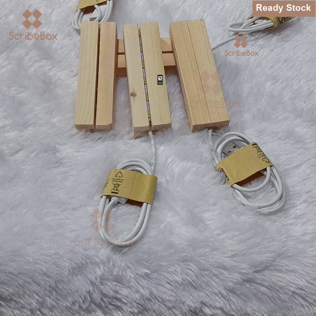 Stand Akrlik Kayu Jati Belanda LED / Kayu Penyangga Akrilik LED / Stand Foto Akrilik LED Kayu Jati B