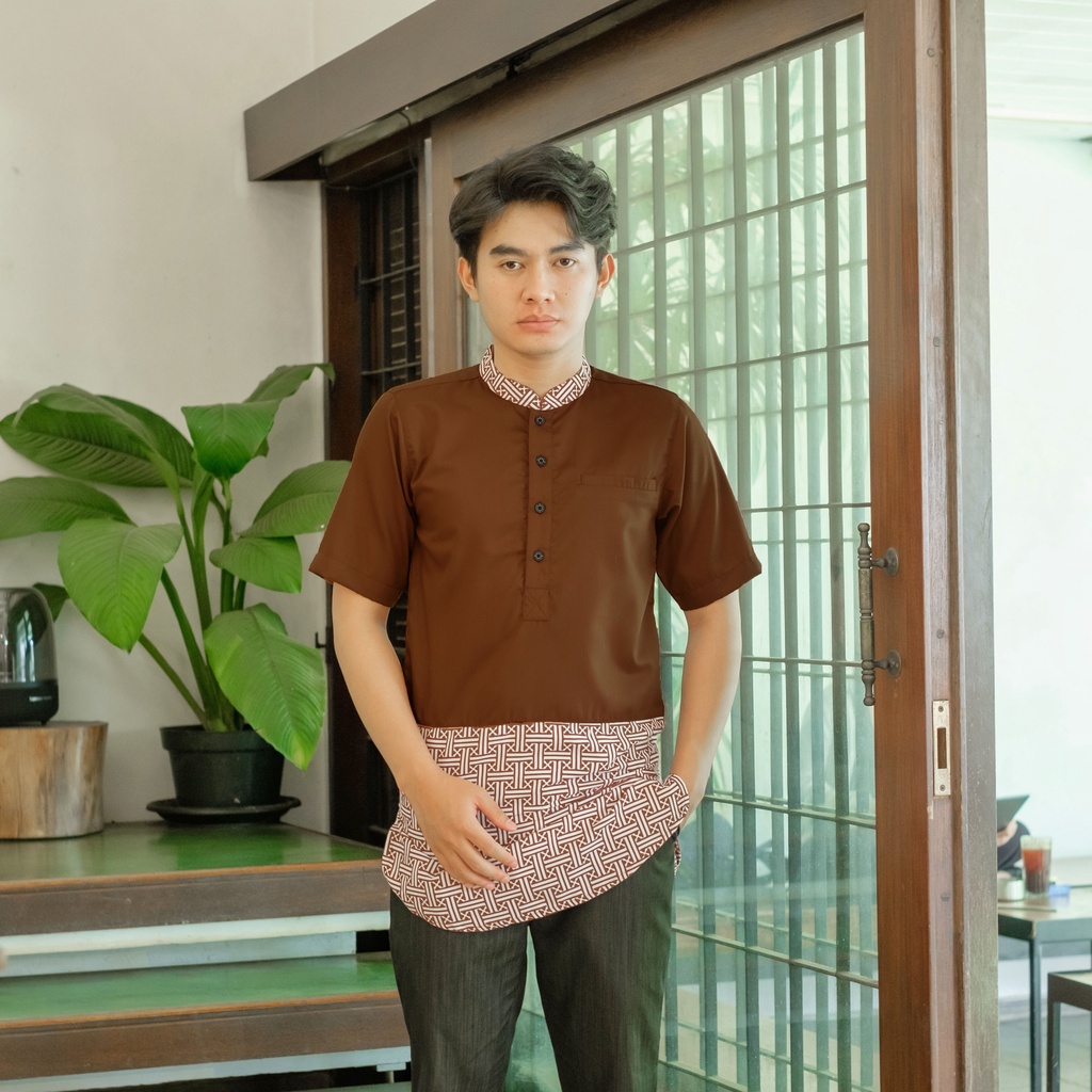 Baju Koko Lengan Pendek Motif Batik Dalah Bahan Toyobo