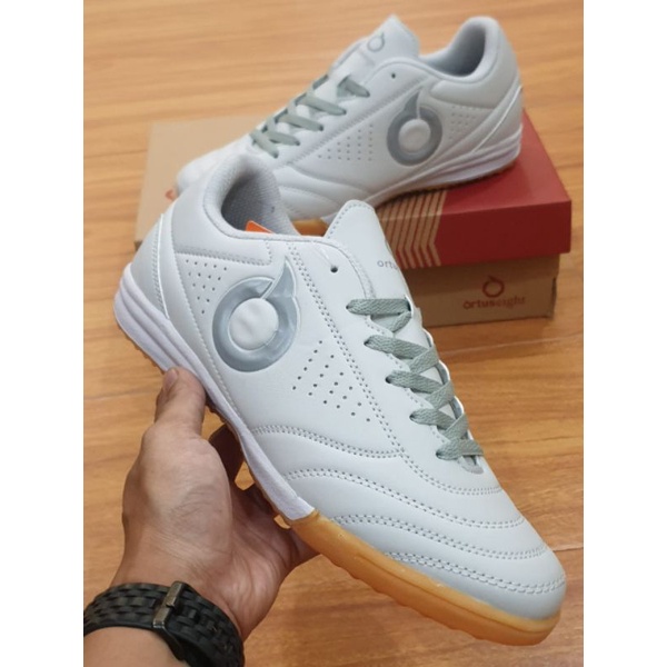Sepatu Futsal Ortuseight Futsal Ortuseight