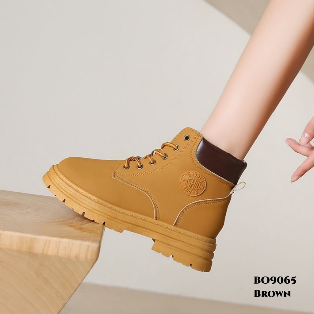 WYN SEPATU BOOTS FASHION KOREA BO9065