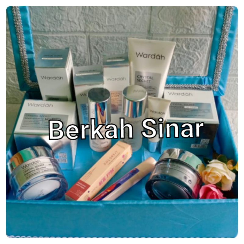 paket Wardah white screet komplit free box tutup Hampers kado ulang tahun pernikahan hantaran maskaw
