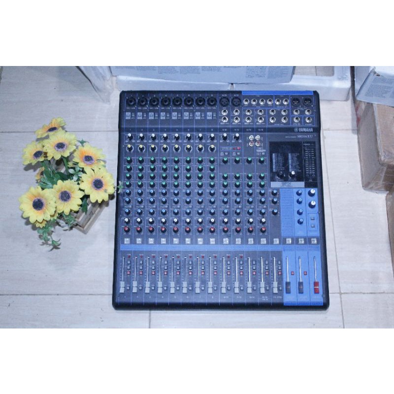 Mixer Yamaha MG16XU original Yamaha Corporation Made in Malaysia Normal Jaya Segel 16 Channel