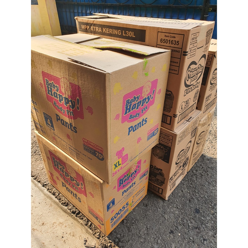 

Kardus Bekas Super Jumbo kondisi mulus Cocok Untuk Pindahan Packing Baju wajib pakai plastik