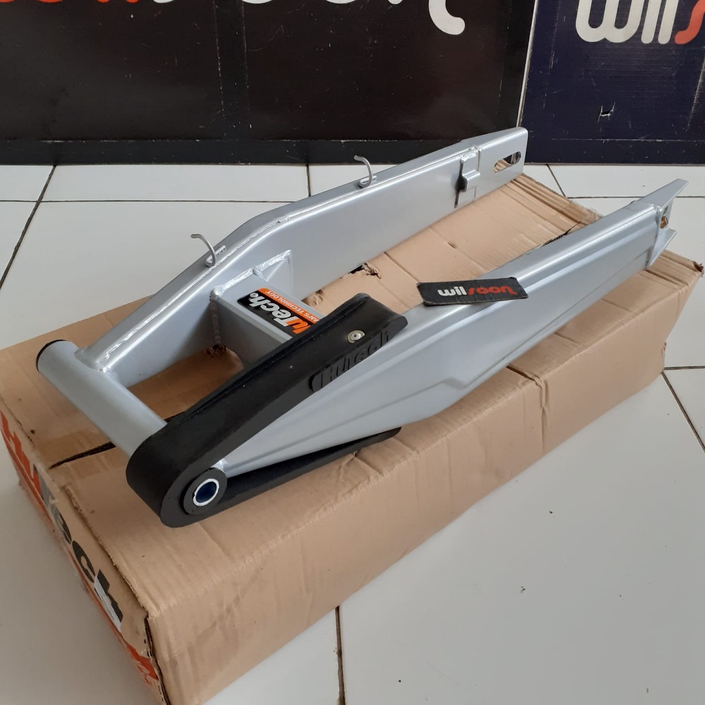 Swing Arm / Sasis Kawasaki KLX 150 Model KTM 250 Silver Hutech