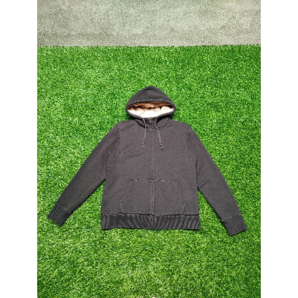 Ziphoodie Sherpa UNIQLO (Hitam)