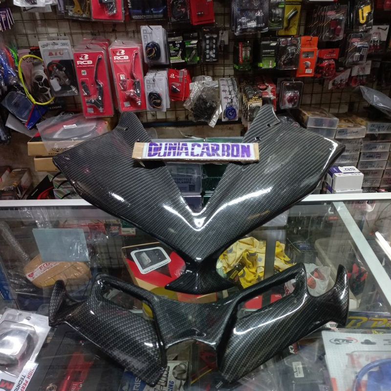 kedok lampu R15 v2  topeng yamaha R15 v2  winglet  R15 v2 old