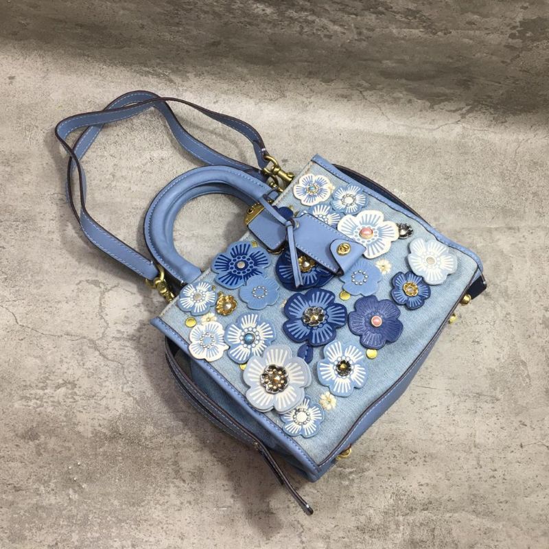 COACH Rogue 25 With Tea Rose Leather