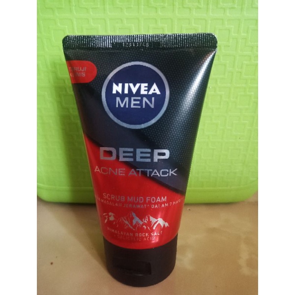 NIVEA MEN Deep Acne Attack Facial Foam
