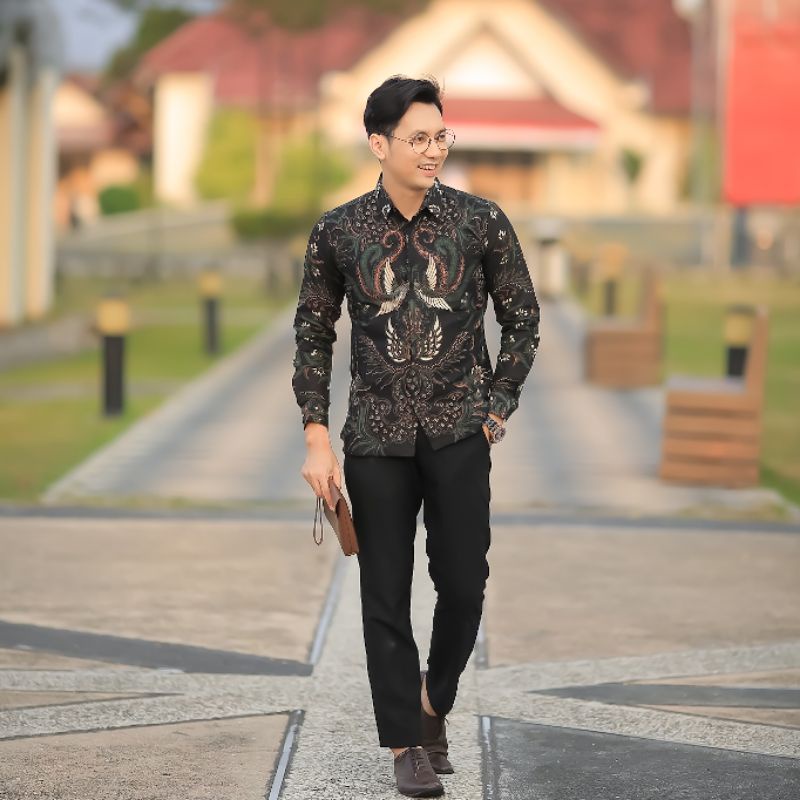 BATIK BOLO DEWO Motif Peksi Green Kemeja Baju Batik Pria Lengan Panjang